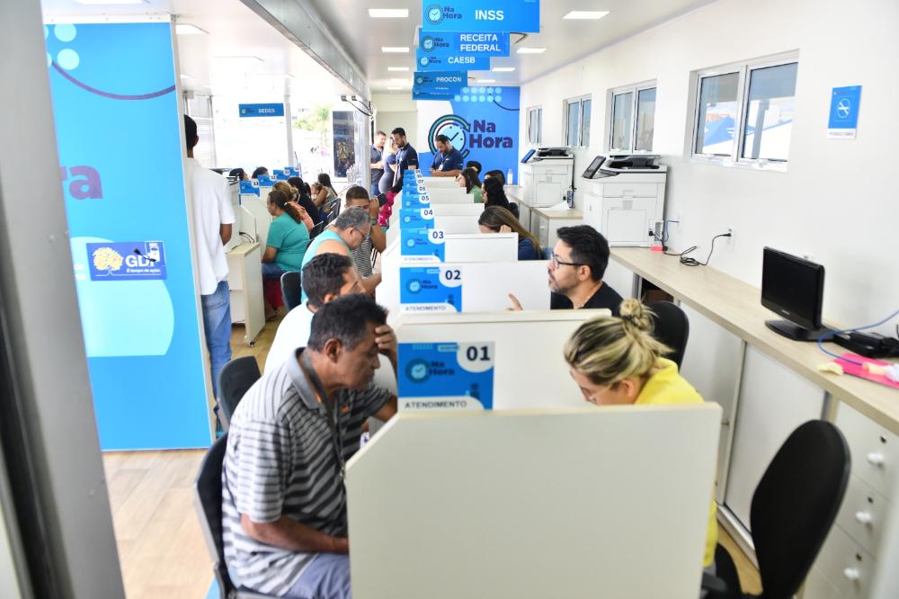 Agências do trabalhador têm 1.034 vagas abertas nesta quinta (16); salários chegam até R$ 3 mil